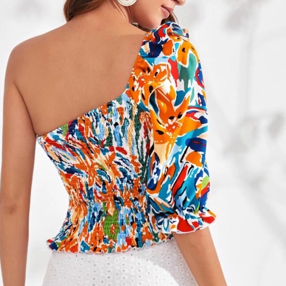 Floral print ruffle one shoulder blouse - Picture 2 of 5